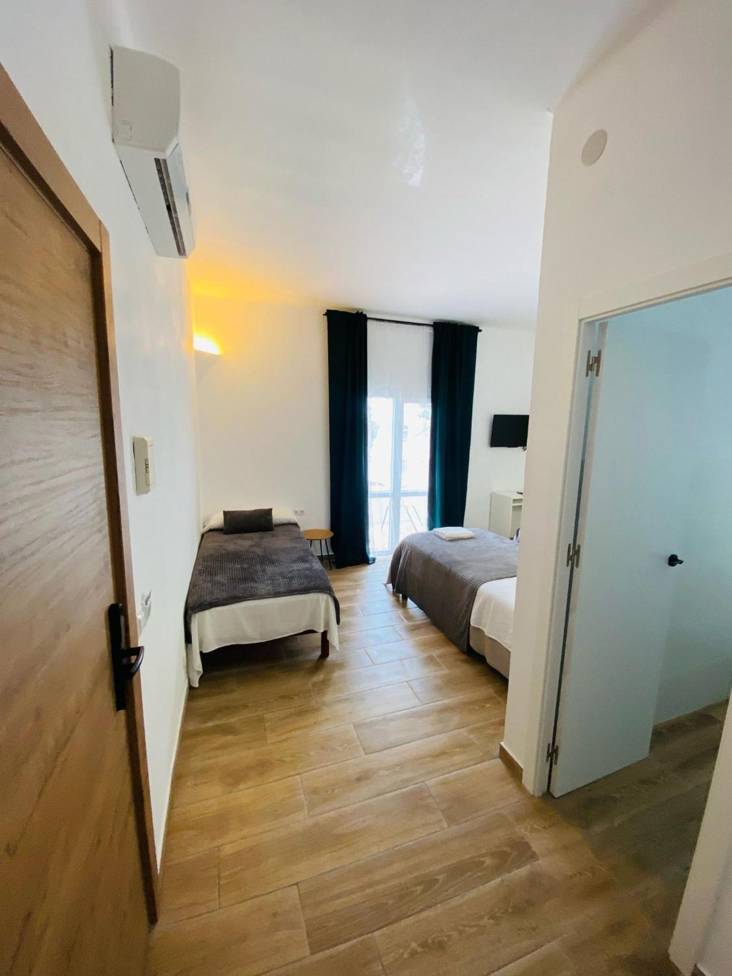 Hostal Oasis Dor Cala D´Or Eksteriør bilde